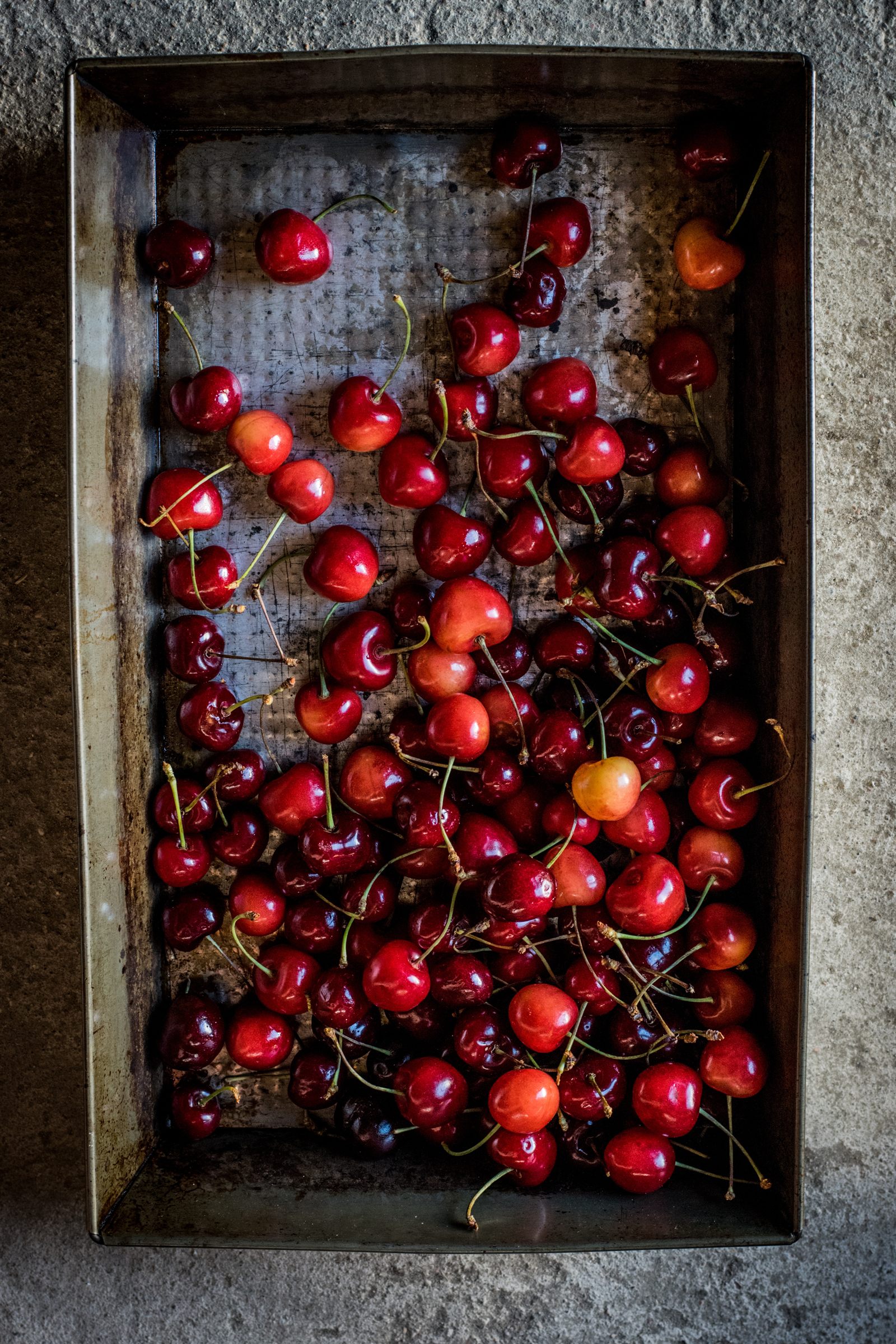 Fresh-picked fruit from Easy Valley Farms